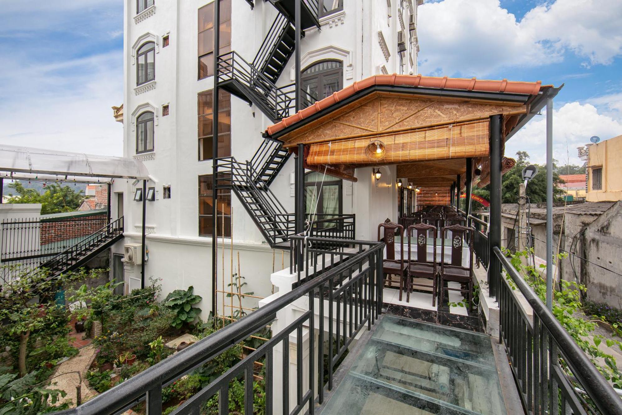 Nam Hoa Hotel Ніньбінь Екстер'єр фото
