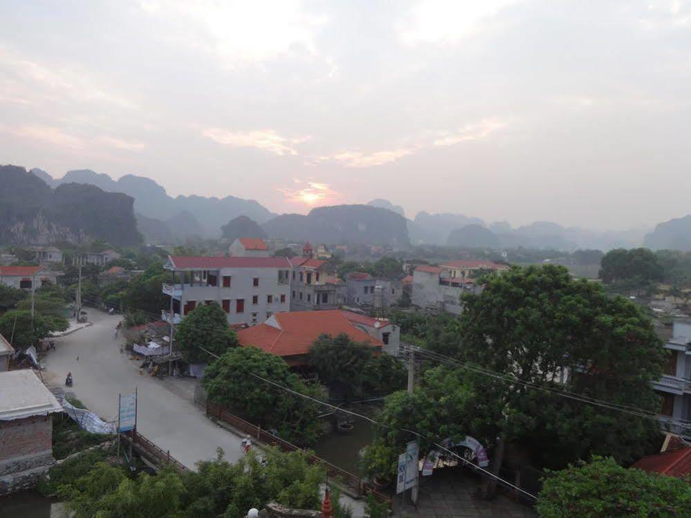 Nam Hoa Hotel Ніньбінь Екстер'єр фото