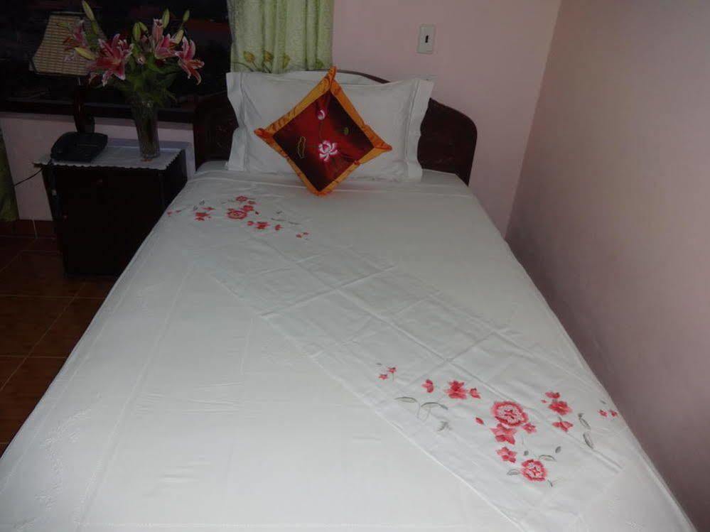 Nam Hoa Hotel Ніньбінь Екстер'єр фото